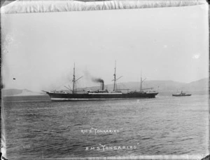 RMS Tongariro in Port Chalmers harbour, with tugboat