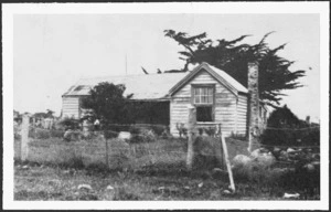 House at Mangamaunu where the Australian poet Henry Lawson lived in 1897 - Photograph taken by Barry Yelverton