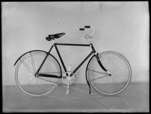 Unidentified make of men's bicycle