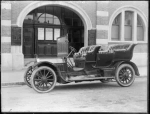 Motor car parked in front of Municipal Baths, Christchurch