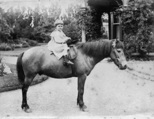 Dorothy Pharazyn on horseback