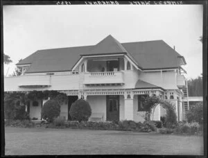 Omaranui [i.e. Omarunui], house of William Kinross White, Hawkes Bay