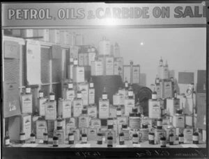 Window display of Gargoyle Mobiloil cans, Vacuum Oil Company
