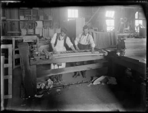 Carpentry as rehabilitation work for veterans, after the Great War