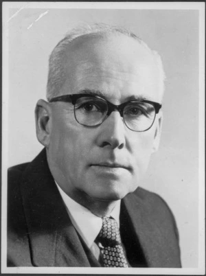 Davenport, Peter B :Photograph of Arthur Egbert Davenport, 1901-1973