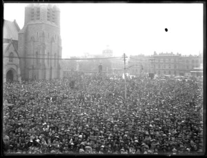 Crowd in Cathedral Square, Christchurch