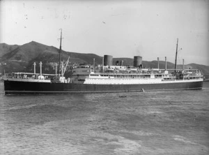 Rangitiki (Ship) in Wellington Harbour