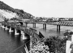 Rail and road bridges in Greymouth