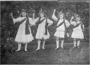 Carter sisters and Florence McLellan