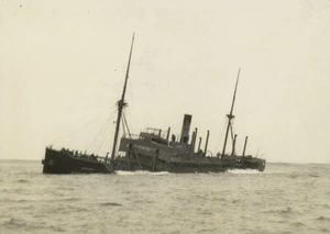 Creator unknown : Photograph of the ship Waikouaiti after going aground on Dog Island, Foveaux Strait