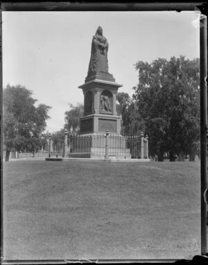 Statue of Queen Victoria, Victoria Square, Christchurch