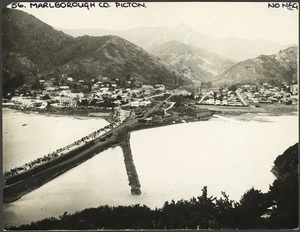 Creator unknown : Photograph of Picton