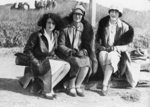 Mrs Norman Smith and other spectators during the land speed record attempt by Norman 'Wizard' Smith at Ninety Mile Beach