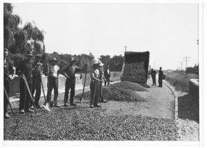 Creator unknown :Road construction workers, Sanson