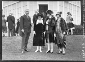 Unidentified group during Royal Tour