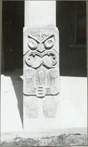 Carving on Raukawa meeting house, Otaki