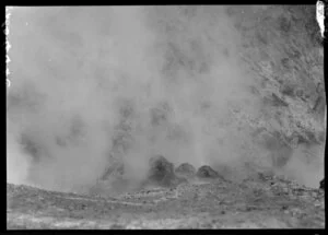 Geothermal activity, White Island