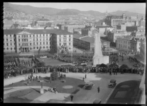 Ceremony at Cenotaph, Wellington