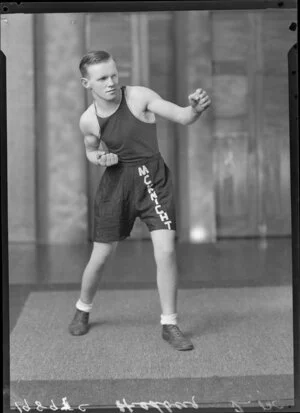 Mr Hedburg, boxer