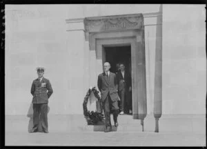 General Sir Alexander Godley laying a wreath at the Cenotaph, Wellington