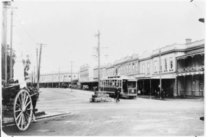 Creator unknown : Photograph of Three Lamps corner, Ponsonby