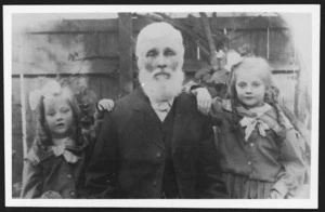 Photograph of Richard Savage and granddaughters