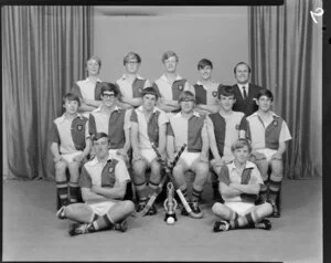 Tawa College, boys' hockey team, with trophy, Wellington