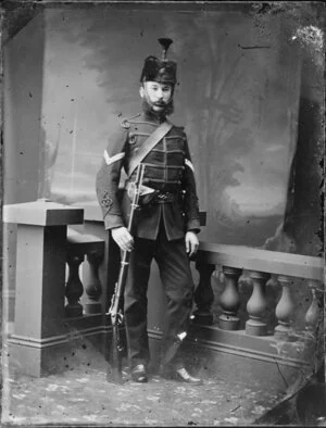 Unidentified man in uniform of Wanganui Rifle Volunteers