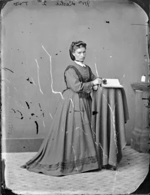 Mrs Leslie - Photograph taken by Thompson & Daley of Wanganui