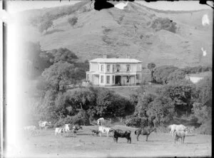 Glen Durie, Major Durie's house, with garden, trees, and paddock, Whanganui district