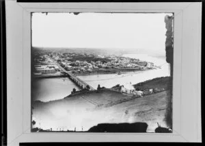 View from Durie Hill, Wanganui, of bridge and township