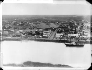 Panorama of the southern part of the town from Durie Hill, Whanganui