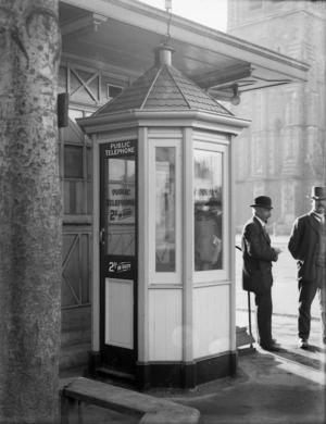 Public telephone box in Christchurch