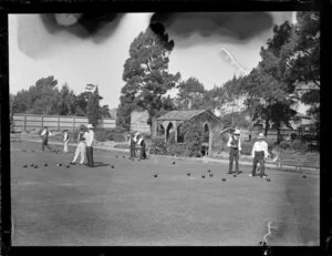 Men playing lawn bowls, St Kilda, Melbourne