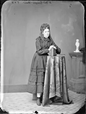 D McGregor's daughter, aged 10 - Photograph taken by Thompson & Daley of Wanganui