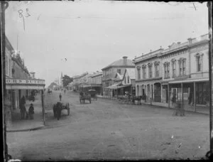 Victoria Avenue, Wanganui with horses and carts
