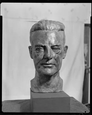 Bronze head by James Gawn, sculptor