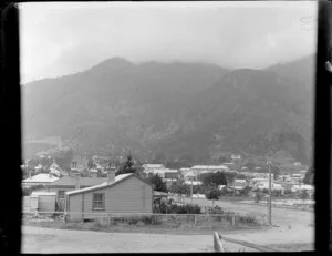 Houses on corner of Bridge Street and Terminus Street, Te Aroha, Piako County, Waikato