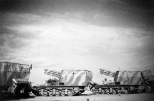 German 210 mm self-propelled guns, during World War II, in Egypt