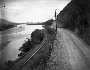 View of the Western Hutt Road and the Hutt River