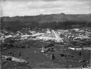 Part 1 of a 2 part panorama overlooking the town of Taihape