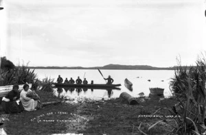 Maori group around the Lake Horowhenua shoreline