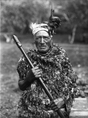 Unidentified Maori man with kahu huruhuru