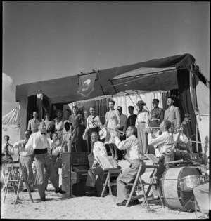 Kiwi concert party, El Alamein, Egypt