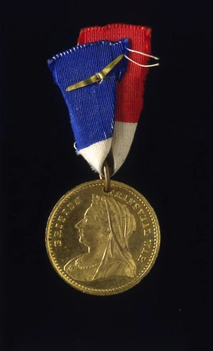 Verso of medal commemorating the South African War