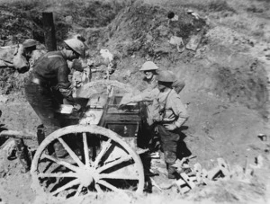 Wellington Regiment cooker, and men, within 1000 yards of the front line, Colincamps, France