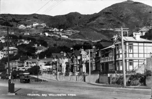 Oriental Bay, looking southeast to the intersection of Oriental Terrace, Wellington