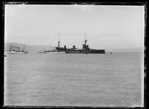 Vessels nearby a naval ship in Wellington Harbour