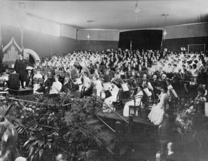 Alfred Francis Hill and orchestra at the New Zealand International Exhibition in Christchurch