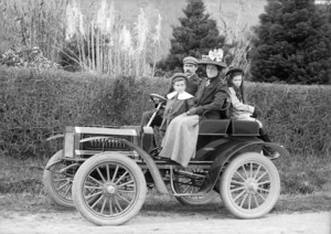 Group in a motor car